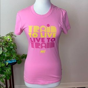 Nike Tee Training Top Women’s Size Small